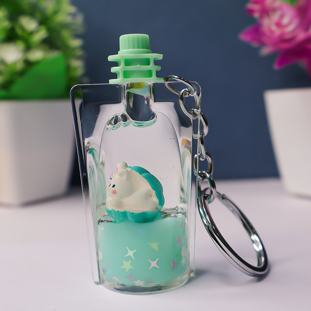 Foating bunny keychain 